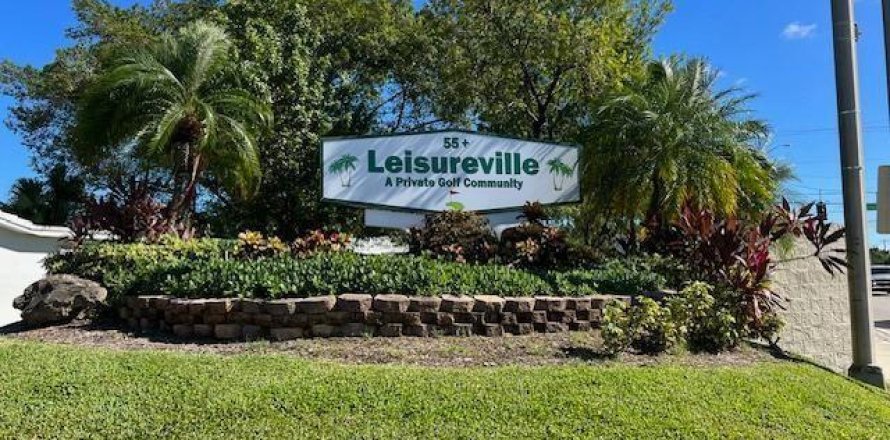 House in Pompano Beach, Florida 2 bedrooms, 82.13 sq.m. № 1207764