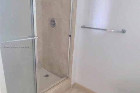 Condo in Deerfield Beach, Florida, 2 bedrooms  № 1811528 - photo 26