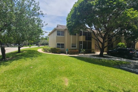 Condo in Deerfield Beach, Florida, 2 bedrooms  № 1811528 - photo 17