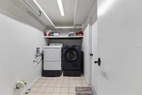 Casa en venta en Sarasota, Florida, 3 dormitorios, 216.28 m2 № 2152186 - foto 16