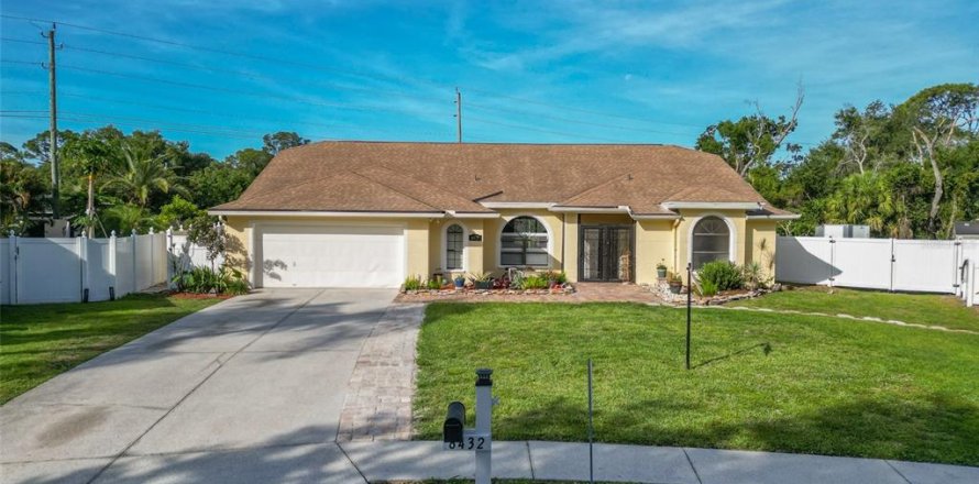 Casa en Sarasota, Florida 3 dormitorios, 216.28 m2 № 2152186