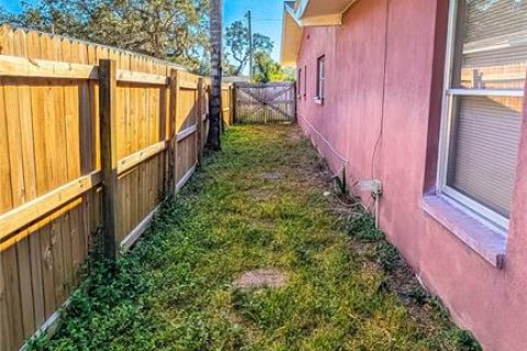House in Clearwater, Florida 3 bedrooms, 154.4 sq.m. № 2134184 - photo 22