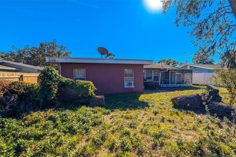 House in Clearwater, Florida 3 bedrooms, 154.4 sq.m. № 2134184 - photo 21