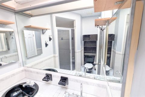 House in Clearwater, Florida 3 bedrooms, 154.4 sq.m. № 2134184 - photo 13