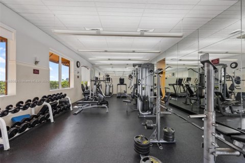 Купить кондоминиум в Майами, Флорида 2 спальни, 109.62м2, № 1940887 - фото 25