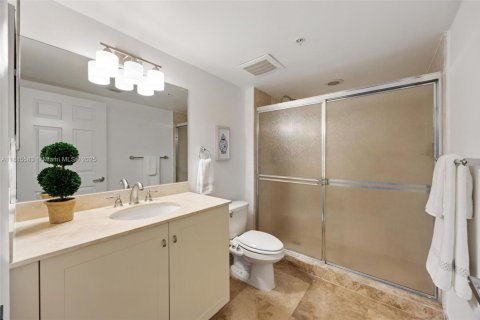 Купить кондоминиум в Майами, Флорида 2 спальни, 109.62м2, № 1940887 - фото 21