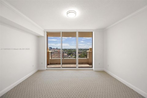 Купить кондоминиум в Майами, Флорида 2 спальни, 109.62м2, № 1940887 - фото 15