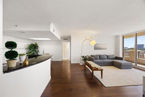 Купить кондоминиум в Майами, Флорида 2 спальни, 109.62м2, № 1940887 - фото 10