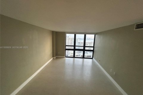 Купить кондоминиум в Майами, Флорида 2 спальни, 95.69м2, № 1992984 - фото 12