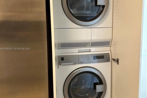 Купить кондоминиум в Майами, Флорида 2 спальни, 95.69м2, № 1992984 - фото 30