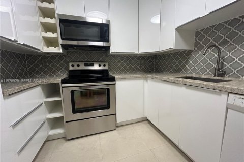 Купить кондоминиум в Майами, Флорида 2 спальни, 95.69м2, № 1992984 - фото 5