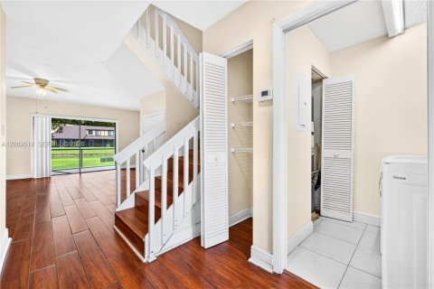 Touwnhouse à vendre à Sunrise, Floride: 3 chambres, 142.23 m2 № 2375895 - photo 14