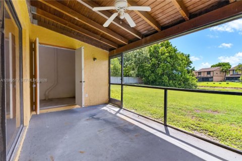 Touwnhouse à vendre à Sunrise, Floride: 3 chambres, 142.23 m2 № 2375895 - photo 26