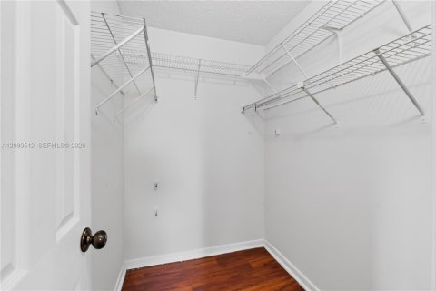 Touwnhouse à vendre à Sunrise, Floride: 3 chambres, 142.23 m2 № 2375895 - photo 20