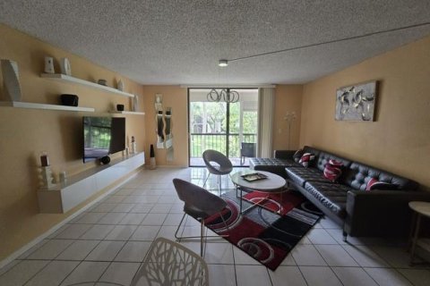 Copropriété à vendre à Delray Beach, Floride: 2 chambres, 88.44 m2 № 2146958 - photo 2