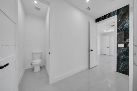 Casa en venta en Lehigh Acres, Florida, 3 dormitorios № 1969912 - foto 10