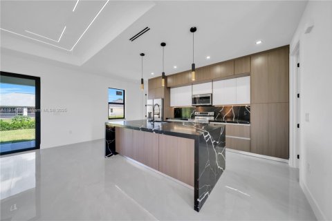 Casa en venta en Lehigh Acres, Florida, 3 dormitorios № 1969912 - foto 8