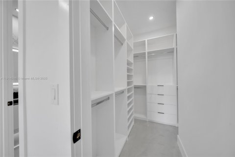 Casa en venta en Lehigh Acres, Florida, 3 dormitorios № 1969912 - foto 12