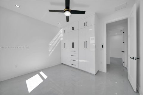 Casa en venta en Lehigh Acres, Florida, 3 dormitorios № 1969912 - foto 17