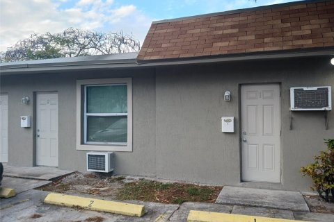Apartment in Dania Beach, Florida 1 bedroom, 220.27 sq.m. № 663317 - photo 1
