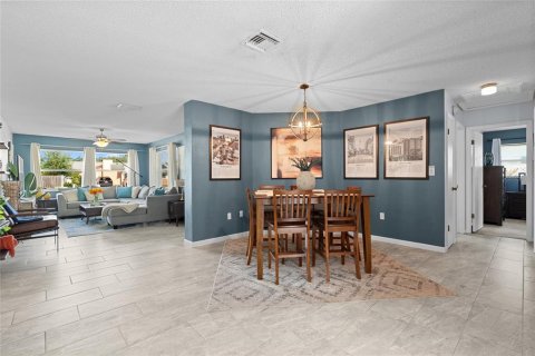 Casa en venta en Saint Petersburg, Florida, 3 dormitorios, 132.85 m2 № 1873021 - foto 9