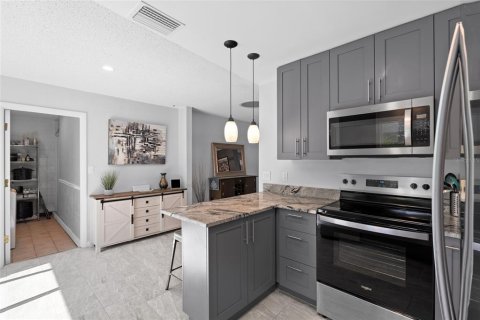 Casa en venta en Saint Petersburg, Florida, 3 dormitorios, 132.85 m2 № 1873021 - foto 14