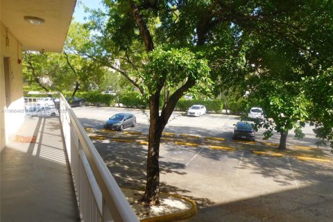 Condominio en alquiler en Doral, Florida, 2 dormitorios, 96.25 m2 № 1966275 - foto 24