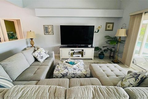 House in Port Charlotte, Florida 3 bedrooms, 230.12 sq.m. № 1767437 - photo 16