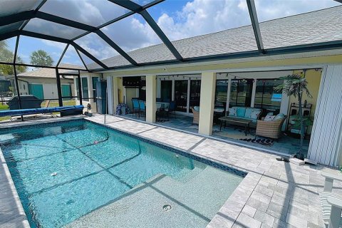 House in Port Charlotte, Florida 3 bedrooms, 230.12 sq.m. № 1767437 - photo 4