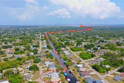 House in Port Charlotte, Florida 3 bedrooms, 230.12 sq.m. № 1767437 - photo 5