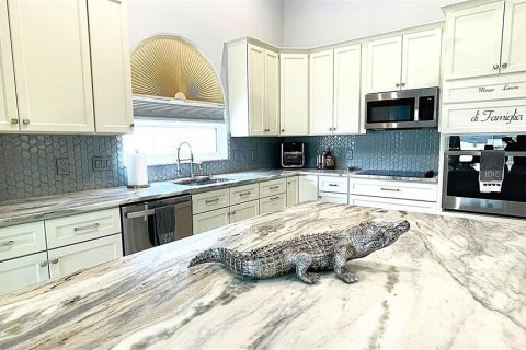 House in Port Charlotte, Florida 3 bedrooms, 230.12 sq.m. № 1767437 - photo 3