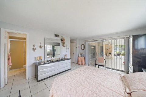 Casa en venta en Sarasota, Florida, 3 dormitorios, 147.81 m2 № 1871232 - foto 19