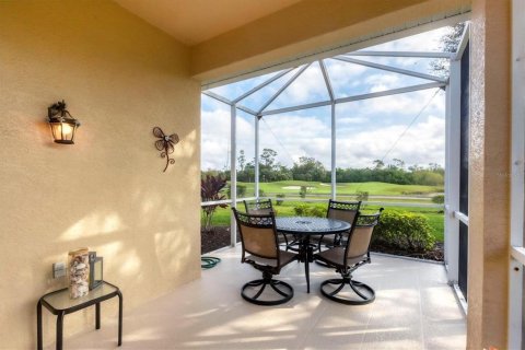 House in North Port, Florida 2 bedrooms, 142.23 sq.m. № 1565848 - photo 30