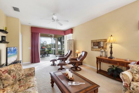 House in North Port, Florida 2 bedrooms, 142.23 sq.m. № 1565848 - photo 10