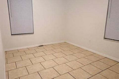 Villa ou maison à louer à Leesburg, Floride: 3 chambres, 101.08 m2 № 2101040 - photo 10