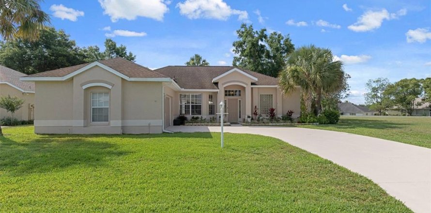Casa en Beverly Hills, Florida 3 dormitorios, 169.92 m2 № 1758210