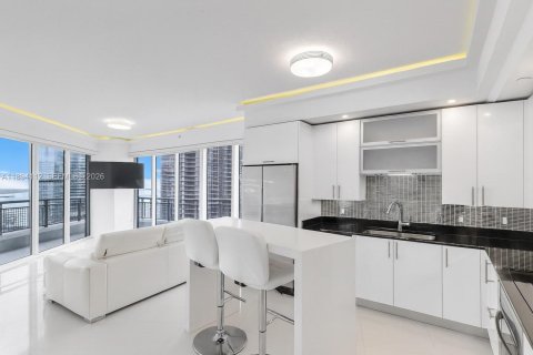 Купить кондоминиум в Майами, Флорида 2 спальни, 115.2м2, № 2024347 - фото 4