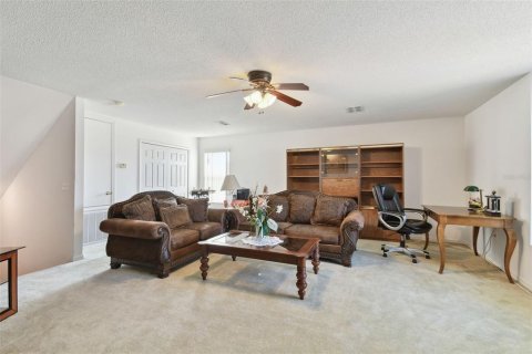 House in Kissimmee, Florida 5 bedrooms, 269.23 sq.m. № 1519549 - photo 25