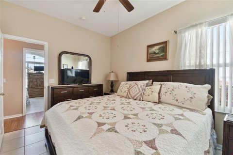 House in Kissimmee, Florida 5 bedrooms, 269.23 sq.m. № 1519549 - photo 7