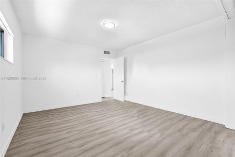 Appartement à louer à North Miami, Floride: 1 chambre, 60.39 m2 № 1987482 - photo 22