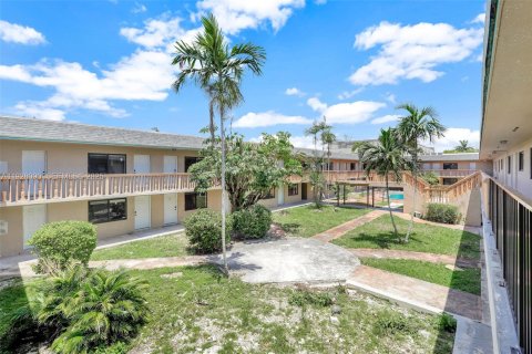 Appartement à louer à North Miami, Floride: 1 chambre, 60.39 m2 № 1987482 - photo 24