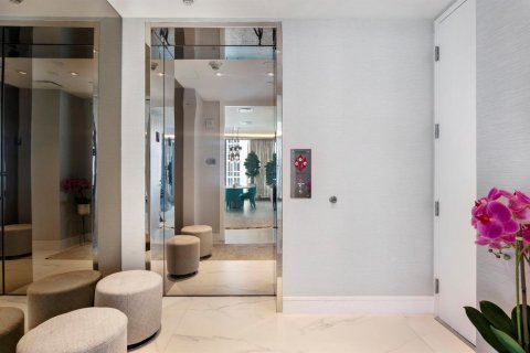 Condo in Sunny Isles Beach, Florida, 3 bedrooms  № 2241446 - photo 2