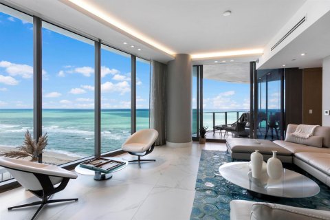 Condo in Sunny Isles Beach, Florida, 3 bedrooms  № 2241446
