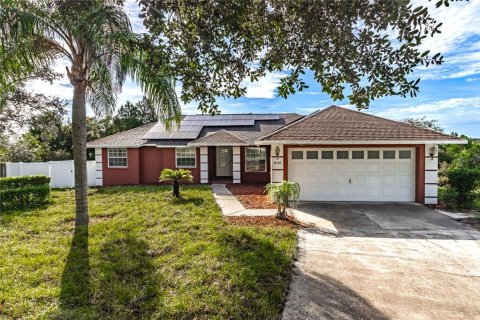 House in Lake Wales, Florida 4 bedrooms, 156.17 sq.m. № 1908038 - photo 1