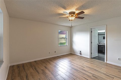 House in Lake Wales, Florida 4 bedrooms, 156.17 sq.m. № 1908038 - photo 18