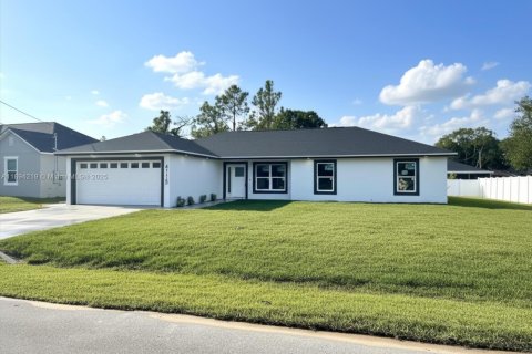 House in Sebring, Florida 4 bedrooms, 158.58 sq.m. № 1947755 - photo 1