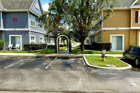 Touwnhouse à vendre à Kissimmee, Floride: 3 chambres, 120.4 m2 № 1301979 - photo 2