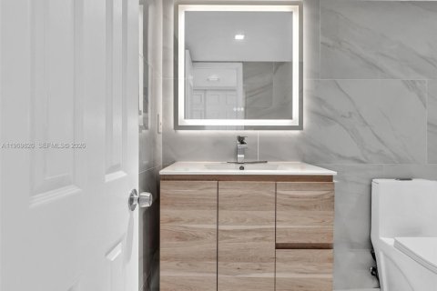 Condominio en venta en Miami Beach, Florida, 49.98 m2 № 2032499 - foto 17