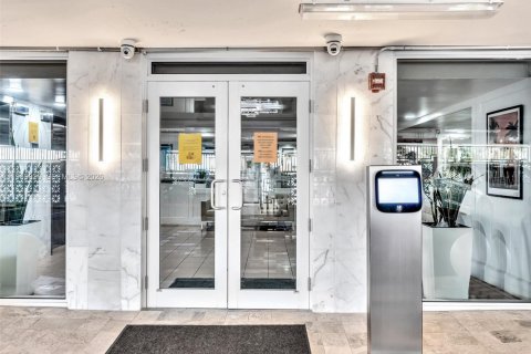 Condominio en venta en Miami Beach, Florida, 49.98 m2 № 2032499 - foto 25