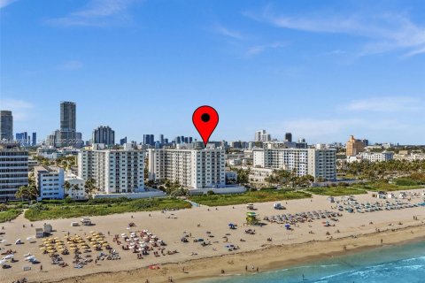 Condominio en venta en Miami Beach, Florida, 49.98 m2 № 2032499 - foto 30